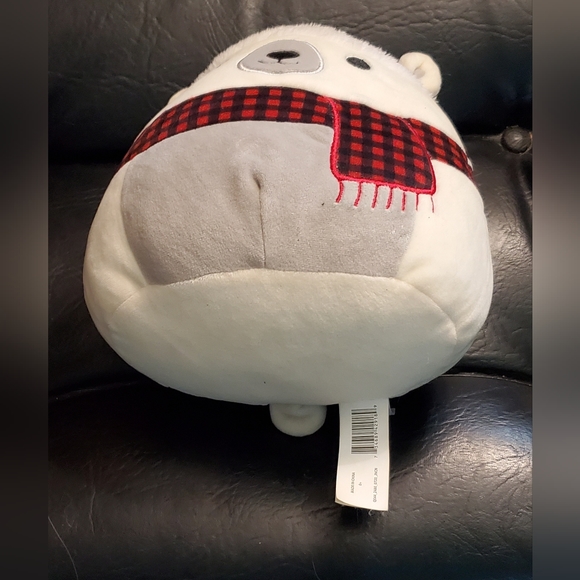 Squishmallow Brooke Polar Bear Christmas Exclusive with Hat and Scarf - Picture 3 of 7